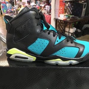 Jordan teal and black